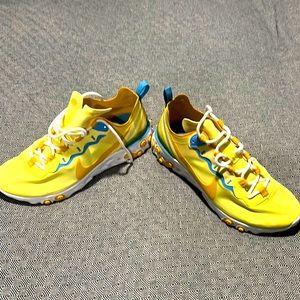 WOMEN’s NIKE YELLOW/BABY BLUE REACT SHOES